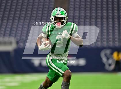 Thumbnail 2 in Cuero vs. Silsbee (UIL 4A Div 2 Region 3 Final) photogallery.