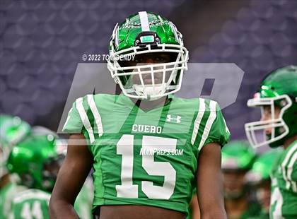 Thumbnail 1 in Cuero vs. Silsbee (UIL 4A Div 2 Region 3 Final) photogallery.