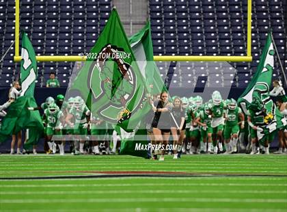 Thumbnail 2 in Cuero vs. Silsbee (UIL 4A Div 2 Region 3 Final) photogallery.