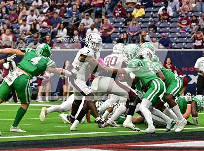Thumbnail 1 in Cuero vs. Silsbee (UIL 4A Div 2 Region 3 Final) photogallery.