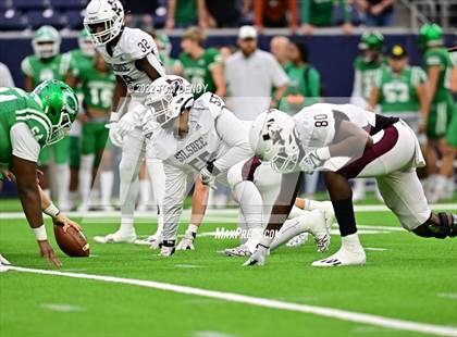 Thumbnail 3 in Cuero vs. Silsbee (UIL 4A Div 2 Region 3 Final) photogallery.