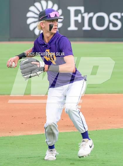 Thumbnail 3 in Kingwood Park vs. Liberty Hill (UIL Baseball 5A D2 Semifinal) photogallery.