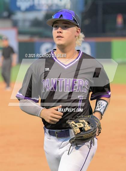Thumbnail 2 in Kingwood Park vs. Liberty Hill (UIL Baseball 5A D2 Semifinal) photogallery.