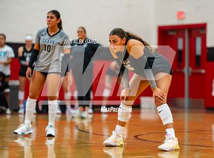 Thumbnail 3 in Canyon vs. Clark photogallery.