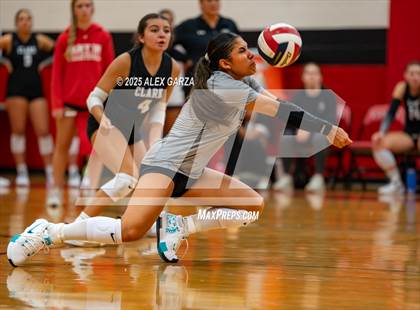 Thumbnail 3 in Canyon vs. Clark photogallery.