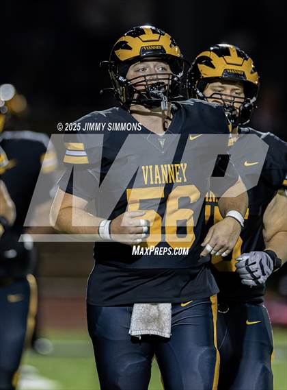 Thumbnail 3 in De Smet Jesuit @ Vianney photogallery.
