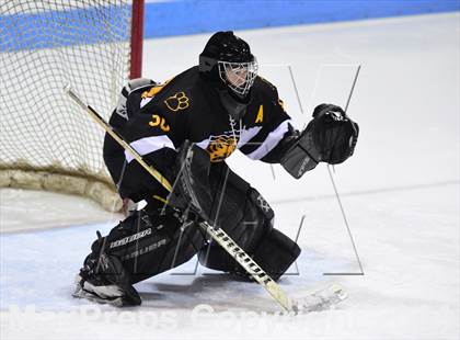 Thumbnail 2 in Daniel Hand vs. East Catholic (CIAC DII Semifinal) photogallery.