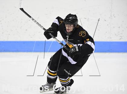 Thumbnail 1 in Daniel Hand vs. East Catholic (CIAC DII Semifinal) photogallery.