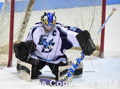 Thumbnail 3 in Daniel Hand vs. East Catholic (CIAC DII Semifinal) photogallery.