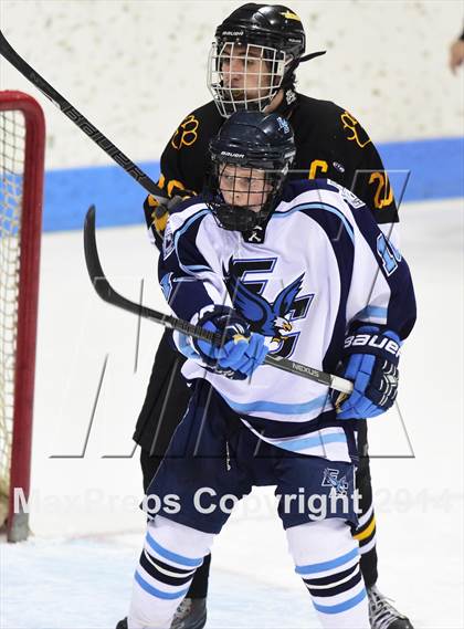 Thumbnail 2 in Daniel Hand vs. East Catholic (CIAC DII Semifinal) photogallery.