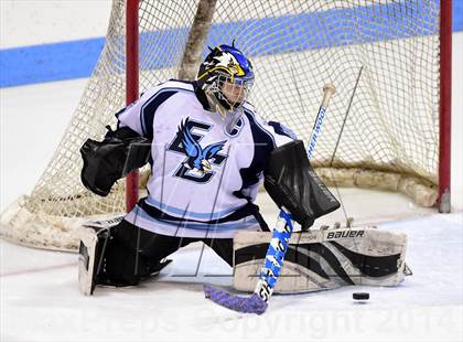 Thumbnail 3 in Daniel Hand vs. East Catholic (CIAC DII Semifinal) photogallery.