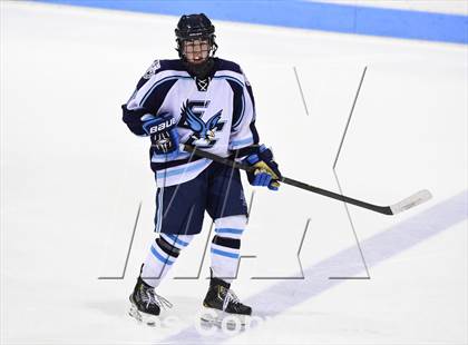 Thumbnail 2 in Daniel Hand vs. East Catholic (CIAC DII Semifinal) photogallery.