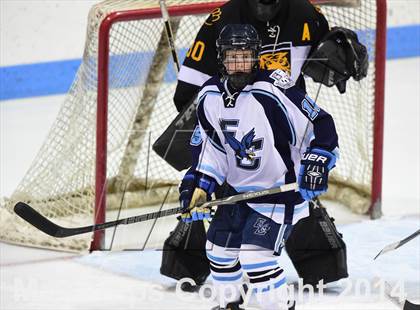 Thumbnail 3 in Daniel Hand vs. East Catholic (CIAC DII Semifinal) photogallery.