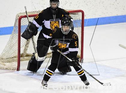 Thumbnail 1 in Daniel Hand vs. East Catholic (CIAC DII Semifinal) photogallery.