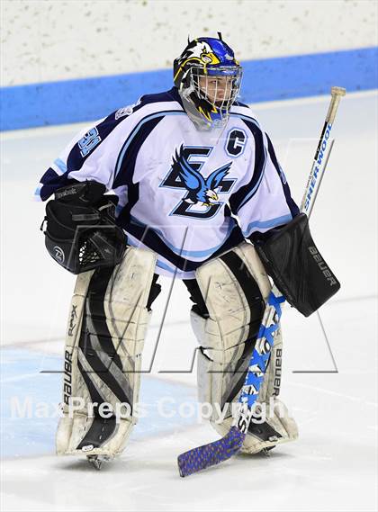 Thumbnail 2 in Daniel Hand vs. East Catholic (CIAC DII Semifinal) photogallery.