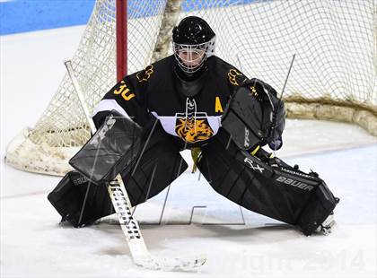 Thumbnail 3 in Daniel Hand vs. East Catholic (CIAC DII Semifinal) photogallery.