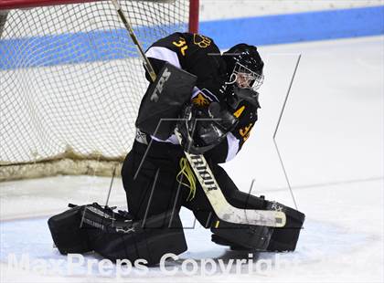 Thumbnail 2 in Daniel Hand vs. East Catholic (CIAC DII Semifinal) photogallery.