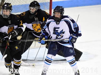 Thumbnail 3 in Daniel Hand vs. East Catholic (CIAC DII Semifinal) photogallery.