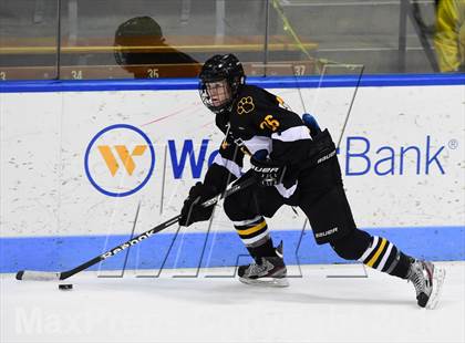 Thumbnail 3 in Daniel Hand vs. East Catholic (CIAC DII Semifinal) photogallery.