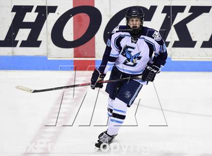 Thumbnail 2 in Daniel Hand vs. East Catholic (CIAC DII Semifinal) photogallery.