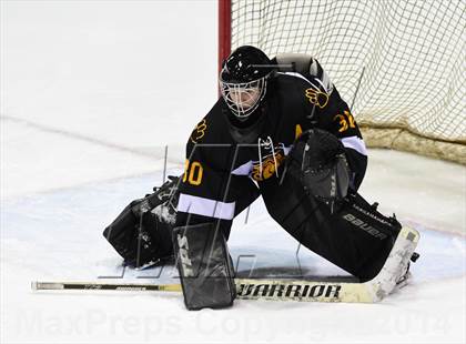Thumbnail 3 in Daniel Hand vs. East Catholic (CIAC DII Semifinal) photogallery.