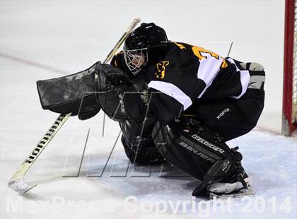 Thumbnail 1 in Daniel Hand vs. East Catholic (CIAC DII Semifinal) photogallery.