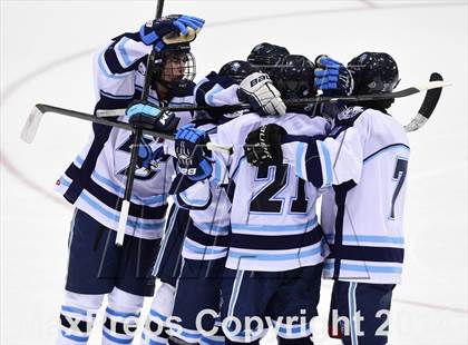 Thumbnail 3 in Daniel Hand vs. East Catholic (CIAC DII Semifinal) photogallery.