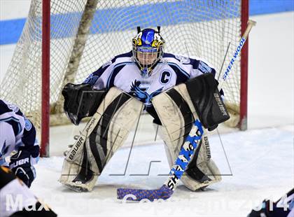 Thumbnail 2 in Daniel Hand vs. East Catholic (CIAC DII Semifinal) photogallery.