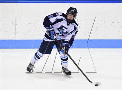 Thumbnail 1 in Daniel Hand vs. East Catholic (CIAC DII Semifinal) photogallery.