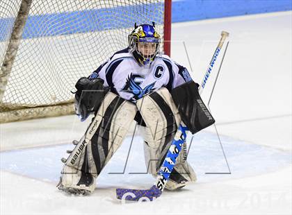 Thumbnail 2 in Daniel Hand vs. East Catholic (CIAC DII Semifinal) photogallery.