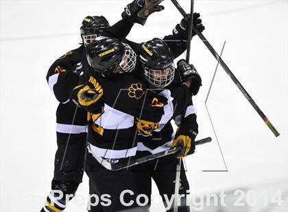 Thumbnail 1 in Daniel Hand vs. East Catholic (CIAC DII Semifinal) photogallery.