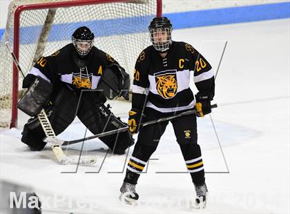 Thumbnail 1 in Daniel Hand vs. East Catholic (CIAC DII Semifinal) photogallery.