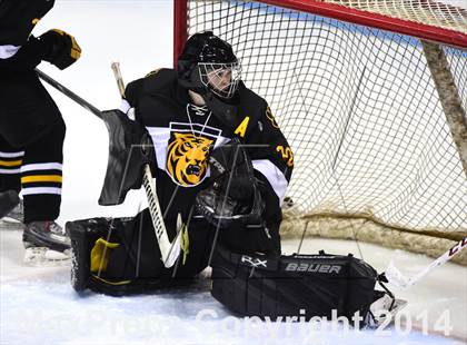 Thumbnail 3 in Daniel Hand vs. East Catholic (CIAC DII Semifinal) photogallery.