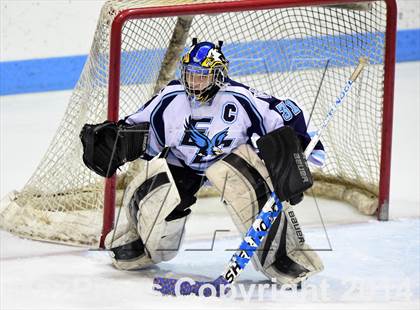 Thumbnail 3 in Daniel Hand vs. East Catholic (CIAC DII Semifinal) photogallery.