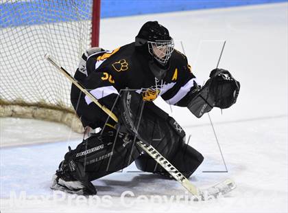 Thumbnail 3 in Daniel Hand vs. East Catholic (CIAC DII Semifinal) photogallery.