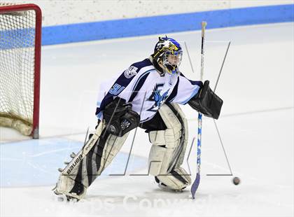 Thumbnail 3 in Daniel Hand vs. East Catholic (CIAC DII Semifinal) photogallery.