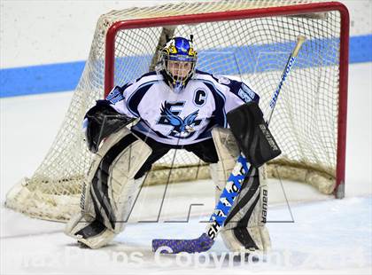 Thumbnail 3 in Daniel Hand vs. East Catholic (CIAC DII Semifinal) photogallery.