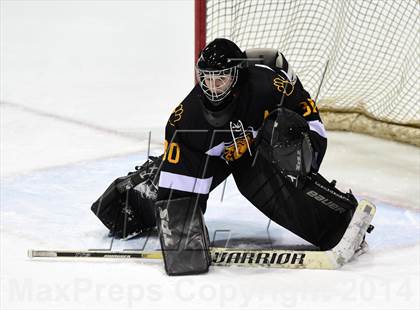 Thumbnail 2 in Daniel Hand vs. East Catholic (CIAC DII Semifinal) photogallery.