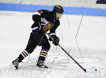 Thumbnail 1 in Daniel Hand vs. East Catholic (CIAC DII Semifinal) photogallery.