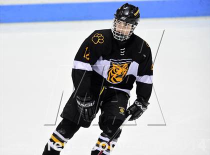 Thumbnail 1 in Daniel Hand vs. East Catholic (CIAC DII Semifinal) photogallery.