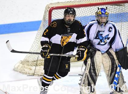 Thumbnail 2 in Daniel Hand vs. East Catholic (CIAC DII Semifinal) photogallery.