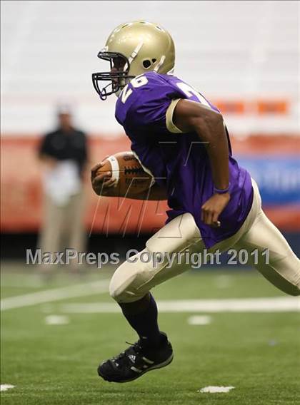 Thumbnail 1 in Christian Brothers Academy vs. Mansfield (Syracuse Kickoff Classic) photogallery.