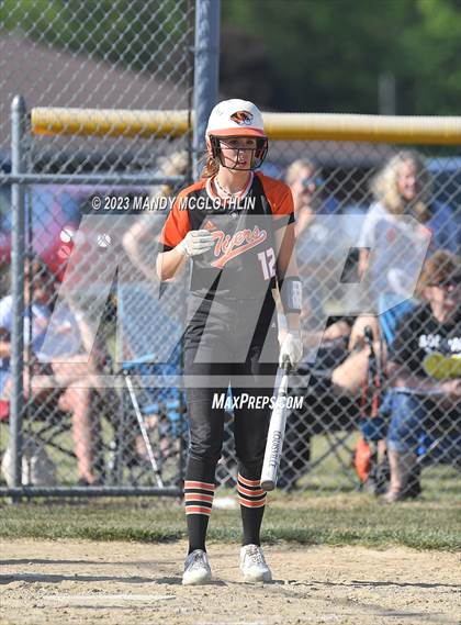 Thumbnail 2 in Havana vs. Illini Bluffs photogallery.