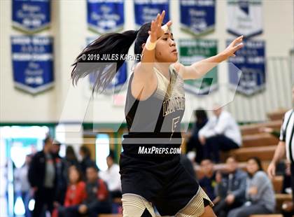 Thumbnail 3 in West vs Spring Valley (Gator Winter Classic) photogallery.