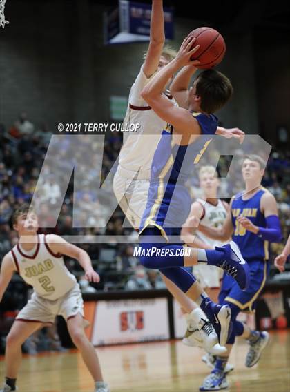 Thumbnail 1 in San Juan vs. Juab (UHSAA 3A Final) photogallery.