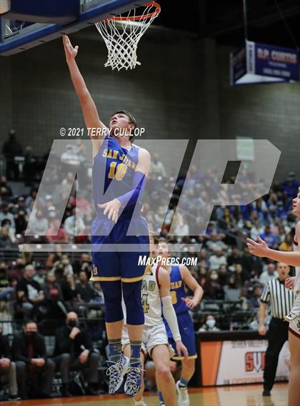 Thumbnail 3 in San Juan vs. Juab (UHSAA 3A Final) photogallery.