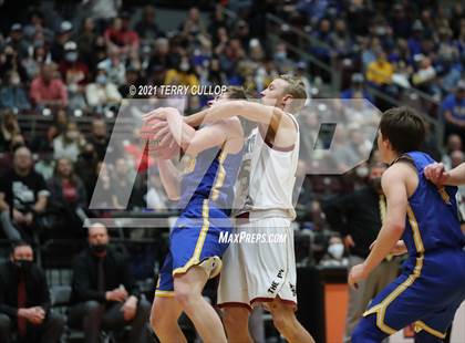 Thumbnail 3 in San Juan vs. Juab (UHSAA 3A Final) photogallery.