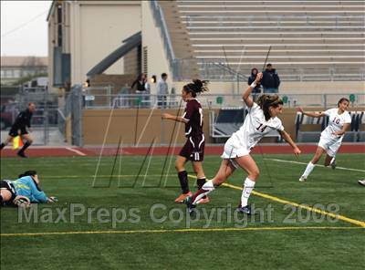 Thumbnail 3 in Downey vs Oaks Christian (CIF SS Championship) photogallery.