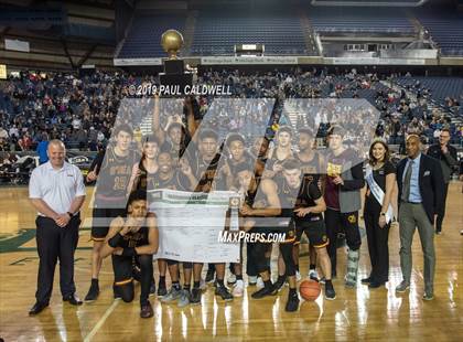 Thumbnail 2 in Mt. Spokane vs. O'Dea (WIAA 3A Final) photogallery.