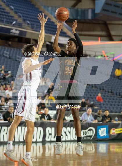 Thumbnail 2 in Mt. Spokane vs. O'Dea (WIAA 3A Final) photogallery.